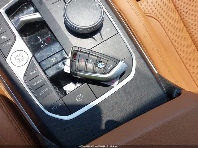 45665302 :رقم المزاد ، 3MW89FF04R8E04261 vin ، 2024 Bmw 330i Xdrive مزاد بيع