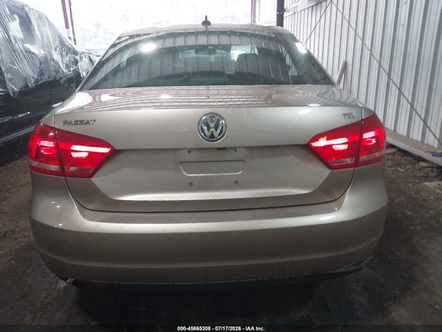 2015 Volkswagen Passat 1.8t Limited Edition მანქანა იყიდება აუქციონზე, vin: 1VWAT7A32FC112624, აუქციონის ნომერი: 45665308
