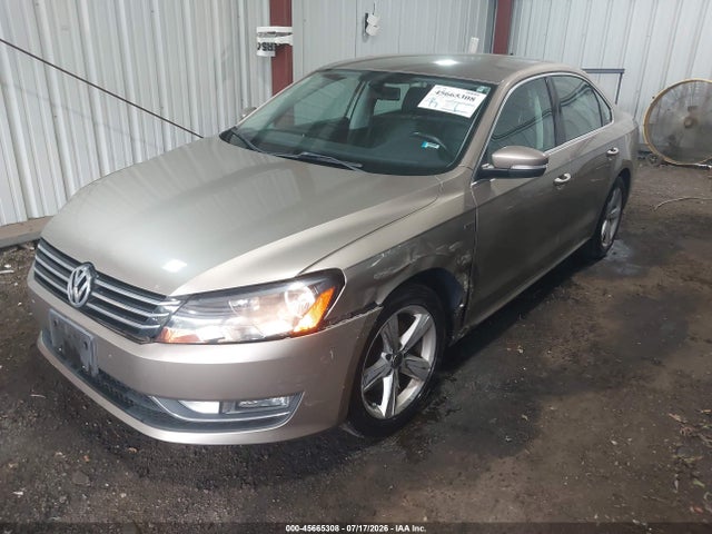2015 Volkswagen Passat 1.8t Limited Edition მანქანა იყიდება აუქციონზე, vin: 1VWAT7A32FC112624, აუქციონის ნომერი: 45665308