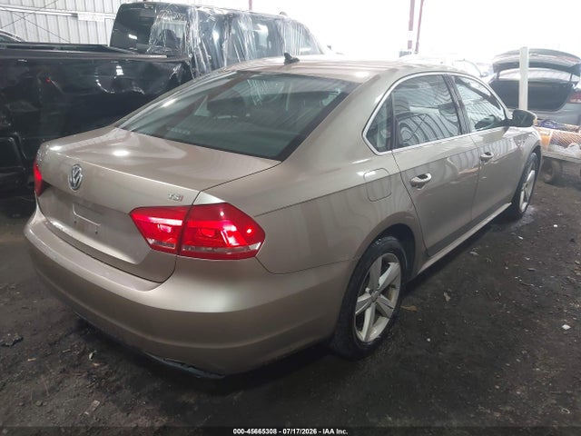 2015 Volkswagen Passat 1.8t Limited Edition მანქანა იყიდება აუქციონზე, vin: 1VWAT7A32FC112624, აუქციონის ნომერი: 45665308