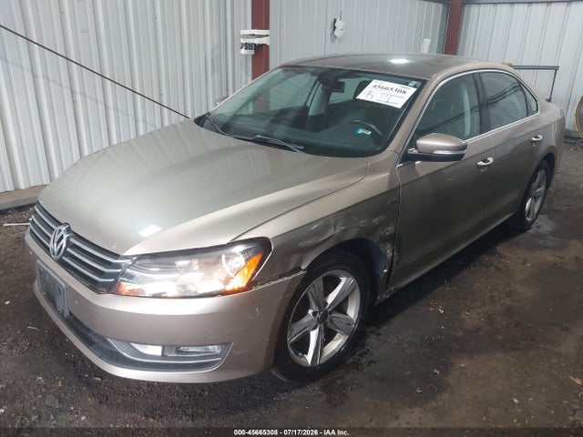 2015 Volkswagen Passat 1.8t Limited Edition მანქანა იყიდება აუქციონზე, vin: 1VWAT7A32FC112624, აუქციონის ნომერი: 45665308