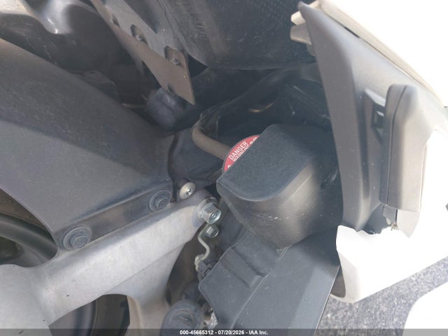 RLHKF4715NY100570 Honda WW150 A