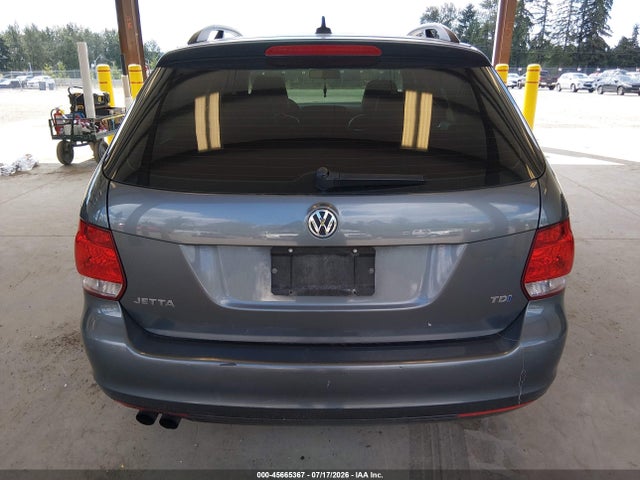2013 Volkswagen Jetta Sportwagen 2.0l Tdi მანქანა იყიდება აუქციონზე, vin: 3VWPL7AJ8DM662592, აუქციონის ნომერი: 45665367