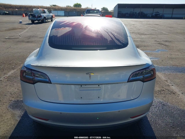 Продажа на аукционе авто 2018 Tesla Model 3 Long Range/mid Range, vin: 5YJ3E1EA7JF011649, номер лота: 45665383