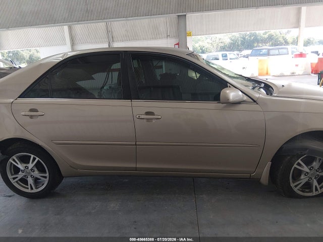 45665388 :رقم المزاد ، 4T1BE32K83U712856 vin ، 2003 Toyota Camry Le مزاد بيع