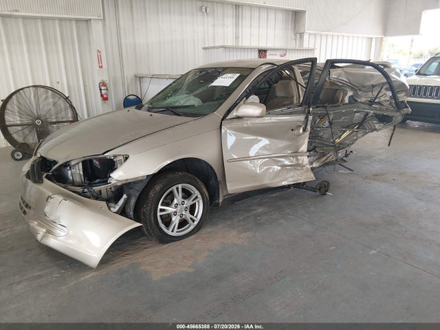 45665388 :رقم المزاد ، 4T1BE32K83U712856 vin ، 2003 Toyota Camry Le مزاد بيع