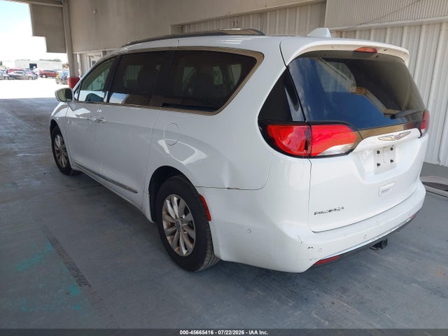 Продаж на аукціоні авто 2018 Chrysler Pacifica Touring L Plus, vin: 2C4RC1EG0JR131236, номер лоту: 45665416
