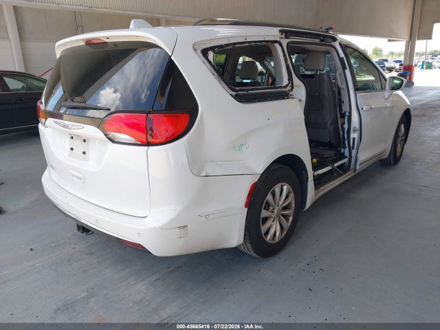 Продаж на аукціоні авто 2018 Chrysler Pacifica Touring L Plus, vin: 2C4RC1EG0JR131236, номер лоту: 45665416