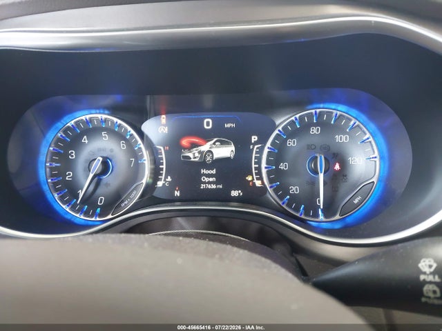 Продаж на аукціоні авто 2018 Chrysler Pacifica Touring L Plus, vin: 2C4RC1EG0JR131236, номер лоту: 45665416