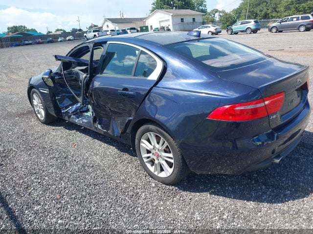 45665436 :رقم المزاد ، SAJAD4BGXHA971122 vin ، 2017 Jaguar Xe 25t Premium مزاد بيع