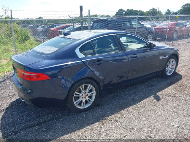 45665436 :رقم المزاد ، SAJAD4BGXHA971122 vin ، 2017 Jaguar Xe 25t Premium مزاد بيع
