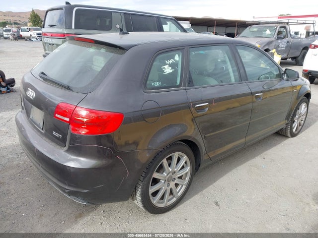 45665454 :رقم المزاد ، WAUKEAFM5DA027735 vin ، 2013 Audi A3 2.0t Premium مزاد بيع
