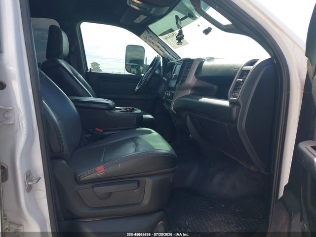 Продаж на аукціоні авто 2022 Ram 3500 Tradesman  4x4 8' Box, vin: 3C63R3GJXNG238693, номер лоту: 45665496