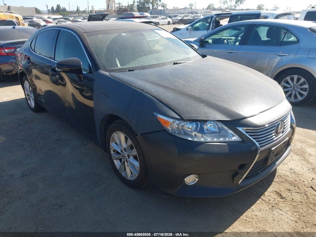 Lexus ES 300H 2014 JTHBW1GG5E2070099 main image