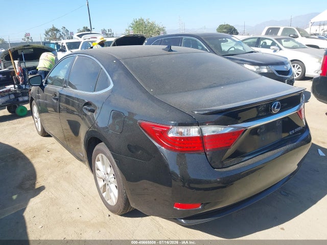 JTHBW1GG5E2070099 Lexus ES 300H