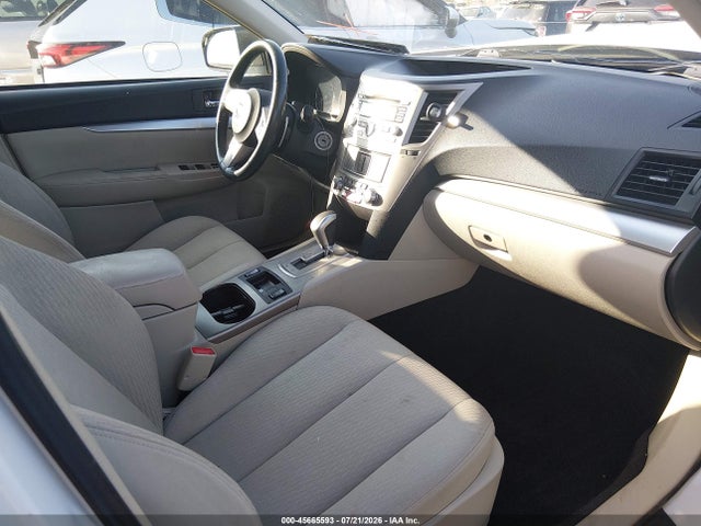 Продаж на аукціоні авто 2011 Subaru Outback 2.5i Premium, vin: 4S4BRBGC1B3333797, номер лоту: 45665593