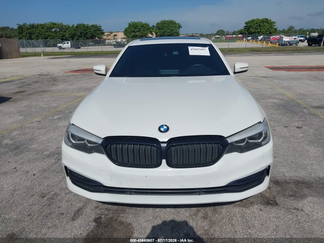 2018 Bmw 530i მანქანა იყიდება აუქციონზე, vin: WBAJA5C50JWA36694, აუქციონის ნომერი: 45665607