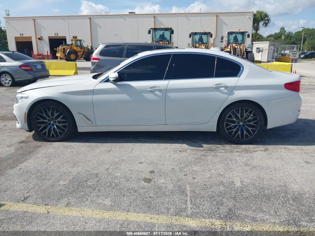 2018 Bmw 530i მანქანა იყიდება აუქციონზე, vin: WBAJA5C50JWA36694, აუქციონის ნომერი: 45665607