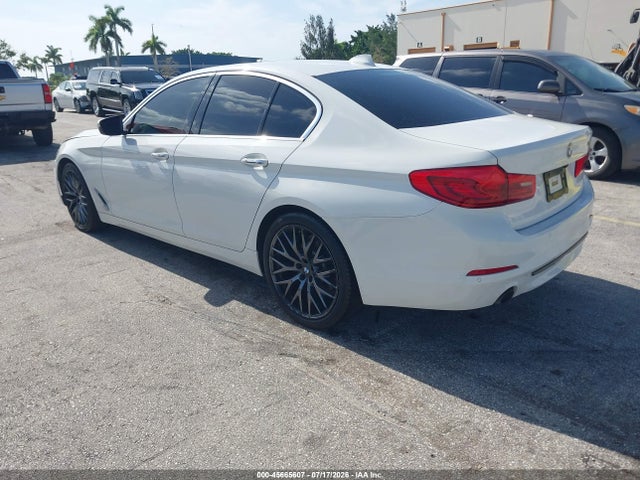 2018 Bmw 530i მანქანა იყიდება აუქციონზე, vin: WBAJA5C50JWA36694, აუქციონის ნომერი: 45665607