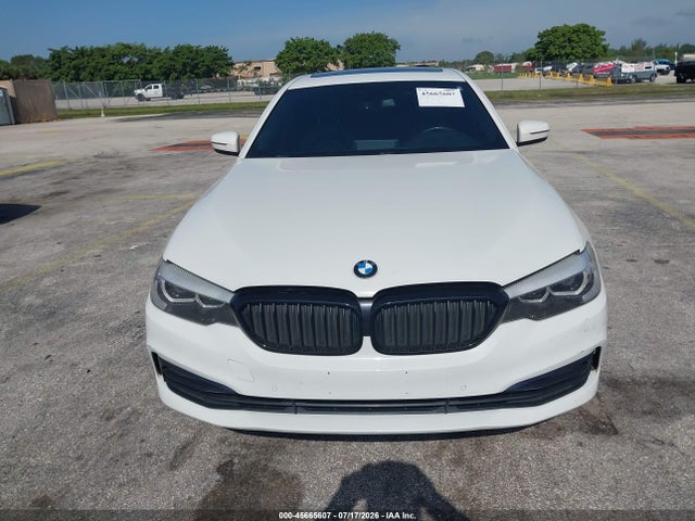 2018 Bmw 530i მანქანა იყიდება აუქციონზე, vin: WBAJA5C50JWA36694, აუქციონის ნომერი: 45665607