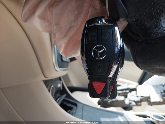 2015 Mercedes-benz Gla 250 4matic მანქანა იყიდება აუქციონზე, vin: WDCTG4GB8FJ083990, აუქციონის ნომერი: 45665610