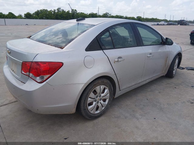 1G1PA5SH9F7299430 Chevrolet Cruze Ls Auto