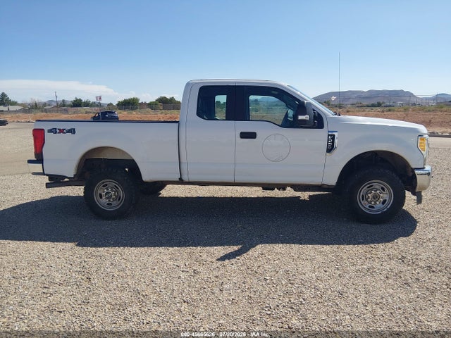 Продажа на аукционе авто 2017 Ford F-250 Xl, vin: 1FT7X2B64HED28463, номер лота: 45665636