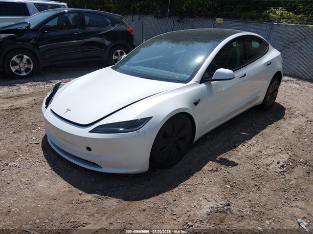 Tesla Model 3 Long Range All-wheel Drive 2025 5YJ3E1EB8SF911955 Image 2