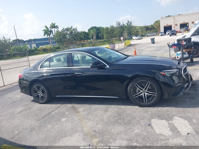 Продажа на аукционе авто 2025 Mercedes-benz E 350, vin: W1KLF4GB3SA145661, номер лота: 45665672
