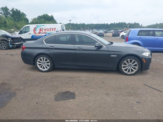 BMW 535i Xdrive 2016 WBA5B3C51GG260205 Image 13