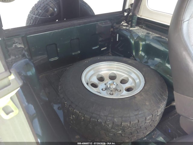 1999 Jeep Wrangler Se მანქანა იყიდება აუქციონზე, vin: 1J4FY29P1XP440058, აუქციონის ნომერი: 45665712