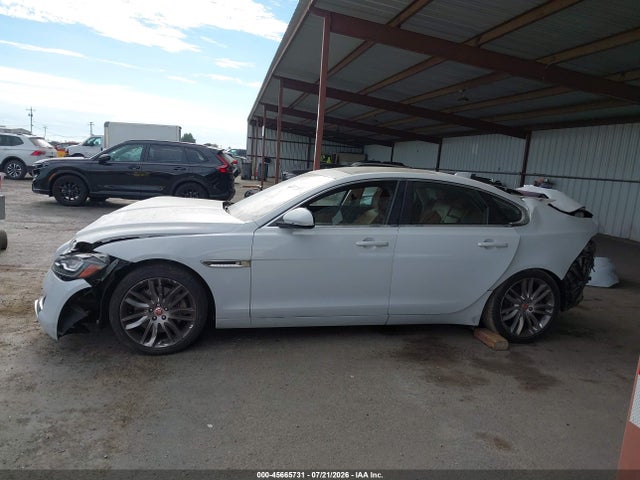 45665731 :رقم المزاد ، SAJBH4EV4JCY53242 vin ، 2018 Jaguar Xf 35t Portfolio Limited Edition مزاد بيع