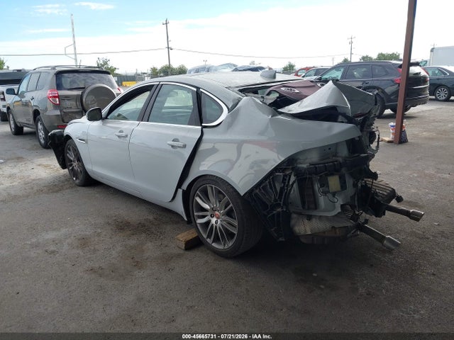 45665731 :رقم المزاد ، SAJBH4EV4JCY53242 vin ، 2018 Jaguar Xf 35t Portfolio Limited Edition مزاد بيع