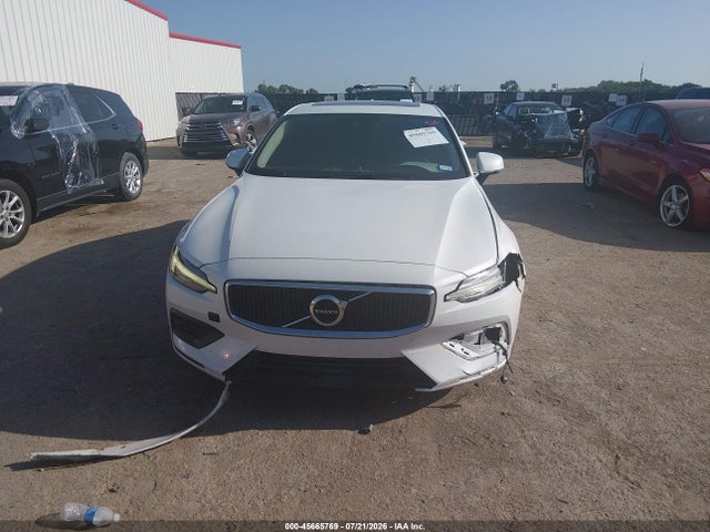 45665769 :رقم المزاد ، 7JRA22TK9KG017978 vin ، 2019 Volvo S60 T6 Momentum مزاد بيع
