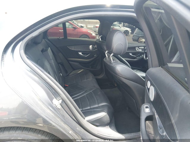 2015 Mercedes-benz C 300 Sport მანქანა იყიდება აუქციონზე, vin: 55SWF4JB6FU090182, აუქციონის ნომერი: 45665795