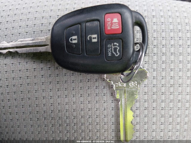 Toyota Rav4 Xle 2016 2T3RFREV2GW490736 Image 11
