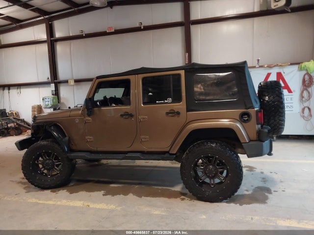 2015 Jeep Wrangler Unlimited Sahara მანქანა იყიდება აუქციონზე, vin: 1C4BJWEG1FL624038, აუქციონის ნომერი: 45665837