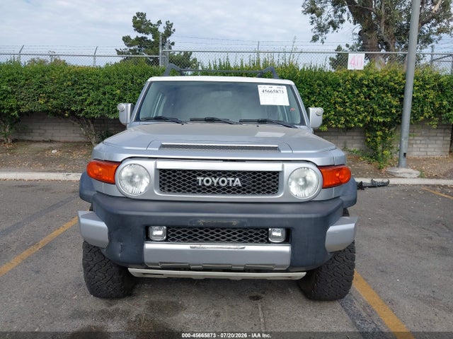45665873 :رقم المزاد ، JTEBU11F170082512 vin ، 2007 Toyota Fj Cruiser مزاد بيع
