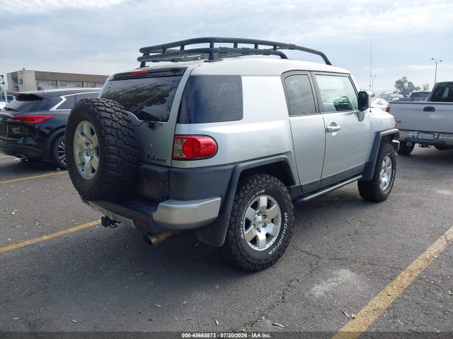 45665873 :رقم المزاد ، JTEBU11F170082512 vin ، 2007 Toyota Fj Cruiser مزاد بيع