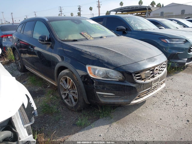 Volvo V60 Cross Country T5 2015 YV4612HK3F1001412 головне зображення