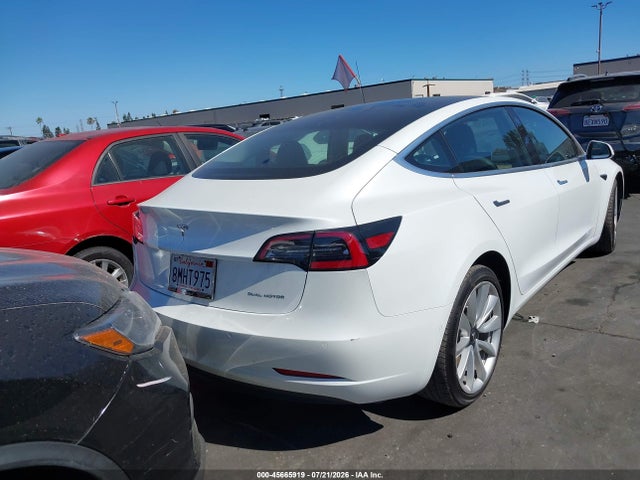 Продажа на аукционе авто 2019 Tesla Model 3 Long Range/performance, vin: 5YJ3E1EB5KF512484, номер лота: 45665919