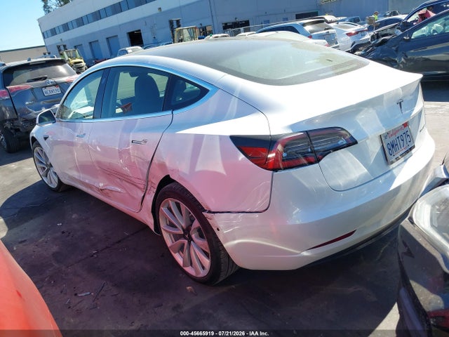 Продажа на аукционе авто 2019 Tesla Model 3 Long Range/performance, vin: 5YJ3E1EB5KF512484, номер лота: 45665919