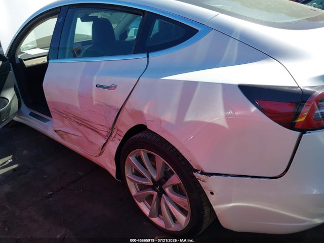 Продажа на аукционе авто 2019 Tesla Model 3 Long Range/performance, vin: 5YJ3E1EB5KF512484, номер лота: 45665919