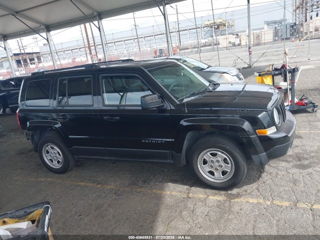 1C4NJPBA6GD655767 Jeep Patriot Sport