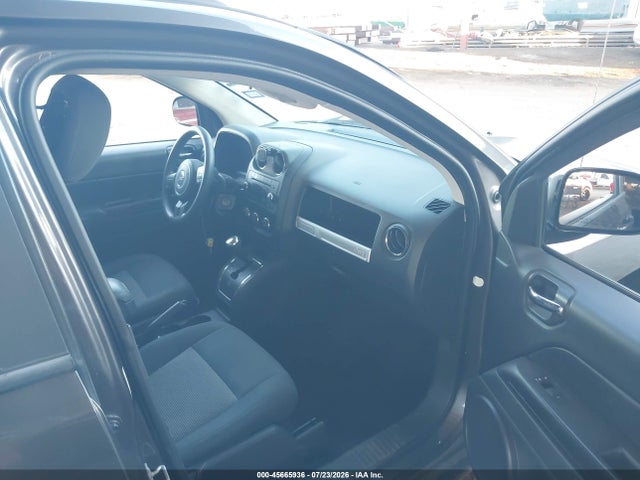1C4NJCBA7FD124472 Jeep Compass Sport