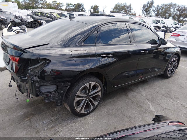 2025 Audi A3 Premium 40 Tfsi Quattro S Tronic მანქანა იყიდება აუქციონზე, vin: WAUGUDGY4SA047466, აუქციონის ნომერი: 45665979