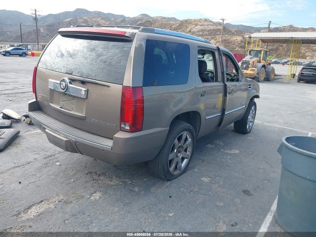 2007 Cadillac Escalade მანქანა იყიდება აუქციონზე, vin: 1GYFK63897R365074, აუქციონის ნომერი: 45666086