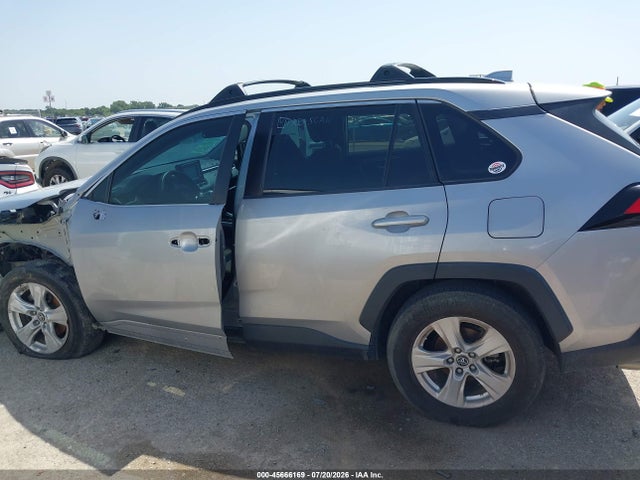 2019 Toyota Rav4 Xle მანქანა იყიდება აუქციონზე, vin: 2T3W1RFV2KW006573, აუქციონის ნომერი: 45666169
