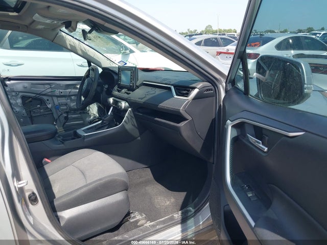 2019 Toyota Rav4 Xle მანქანა იყიდება აუქციონზე, vin: 2T3W1RFV2KW006573, აუქციონის ნომერი: 45666169