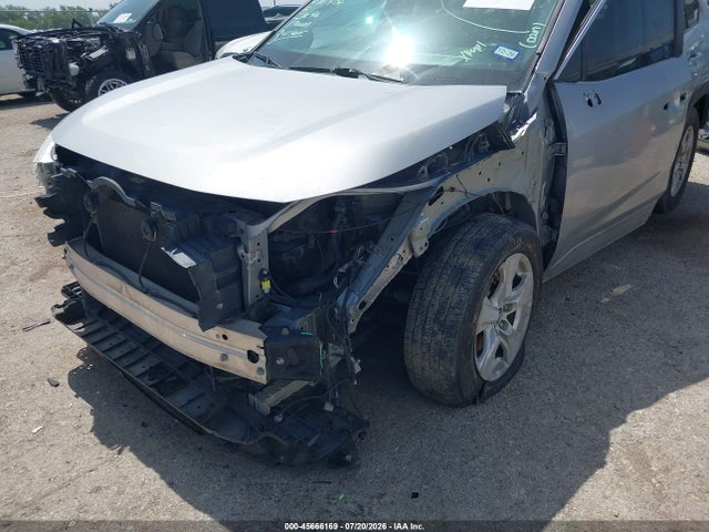 2019 Toyota Rav4 Xle მანქანა იყიდება აუქციონზე, vin: 2T3W1RFV2KW006573, აუქციონის ნომერი: 45666169